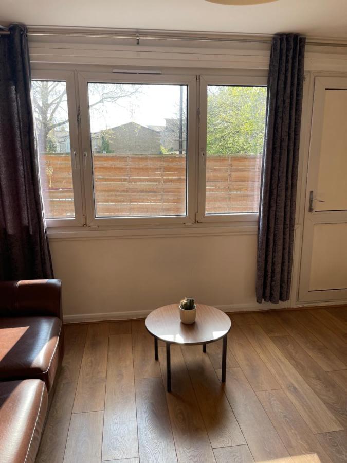 לונדון Sootheus - Cosy Surrey Quays Apartment מראה חיצוני תמונה